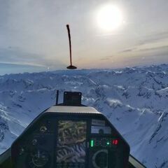 Flugwegposition um 13:13:17: Aufgenommen in der Nähe von Gemeinde Gerlos, 6281 Gerlos, Österreich in 3883 Meter